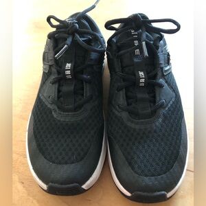 Nike Black Sports Shoes
